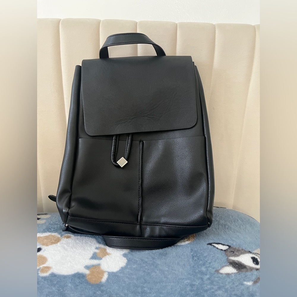 Zara Black leather backpack